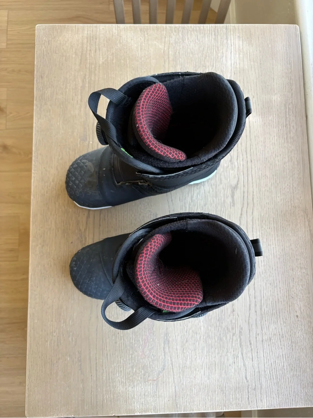 Burton Black Men's Snowboard Boots with BOA-style Dial